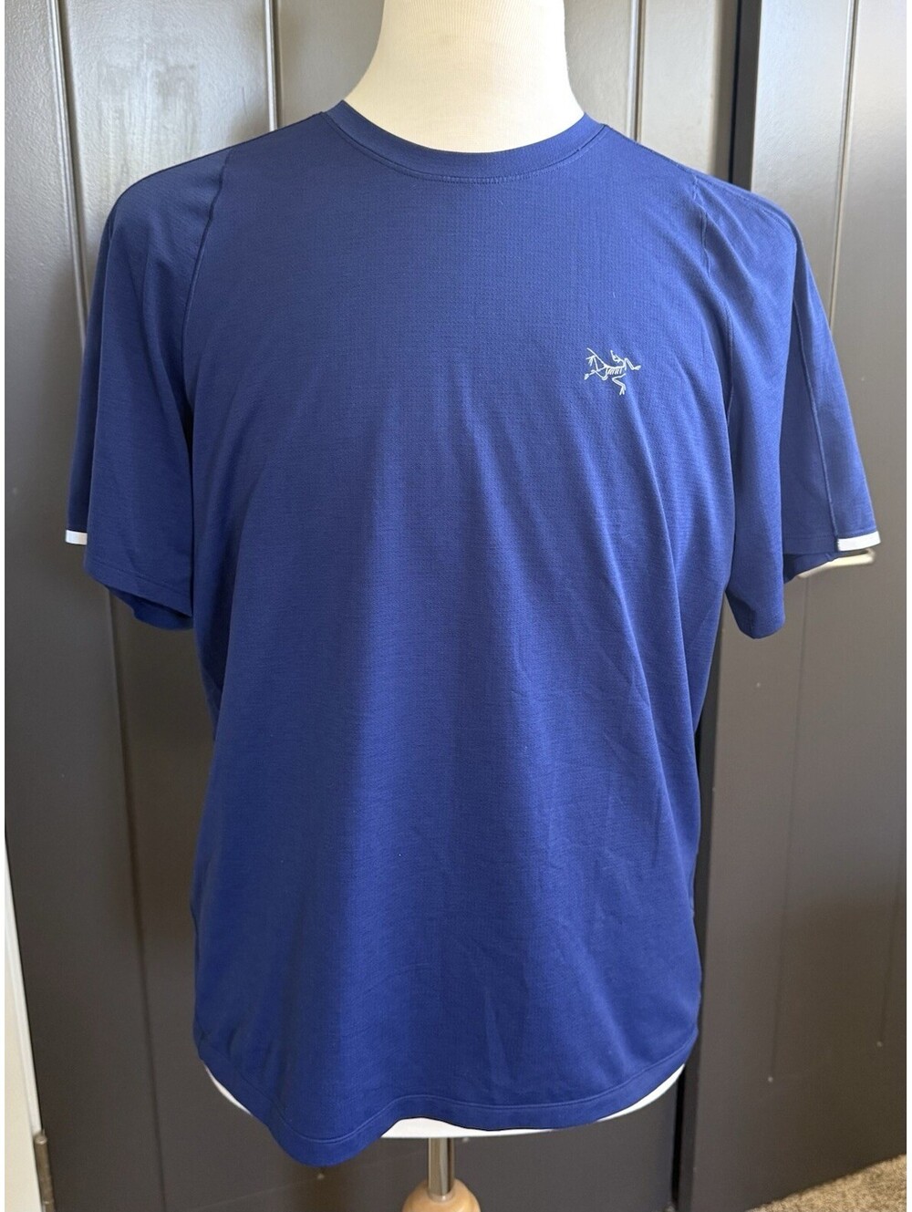 Arc’teryx Motus Crew SS Mens Large Blue Running Shirt Short Sleeve Technical